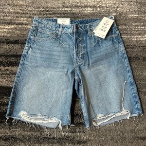 NWT H&M Loose Fit Low Waist Baggy Distressed Bermuda Shorts